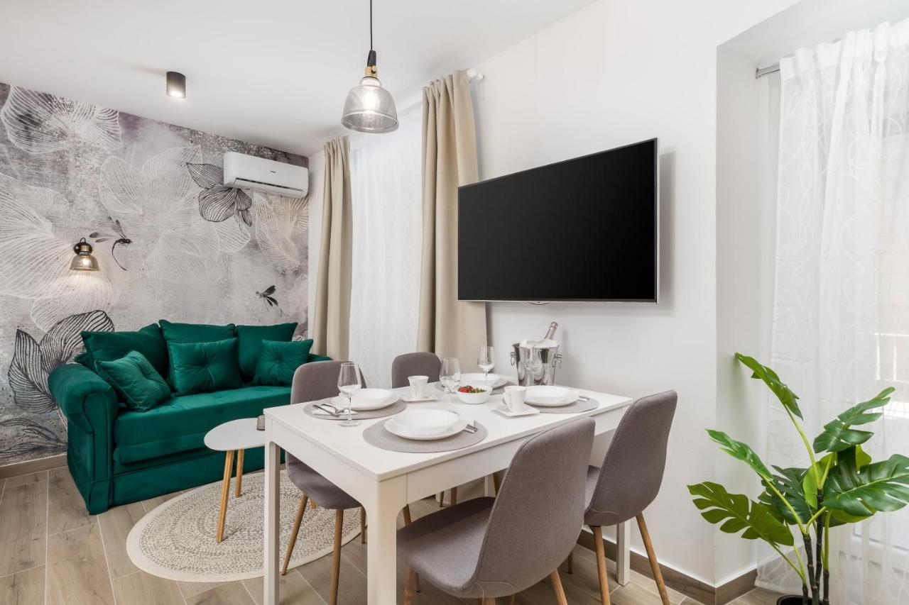 Srnec Apartments - Korzo Ριέκα Εξωτερικό φωτογραφία