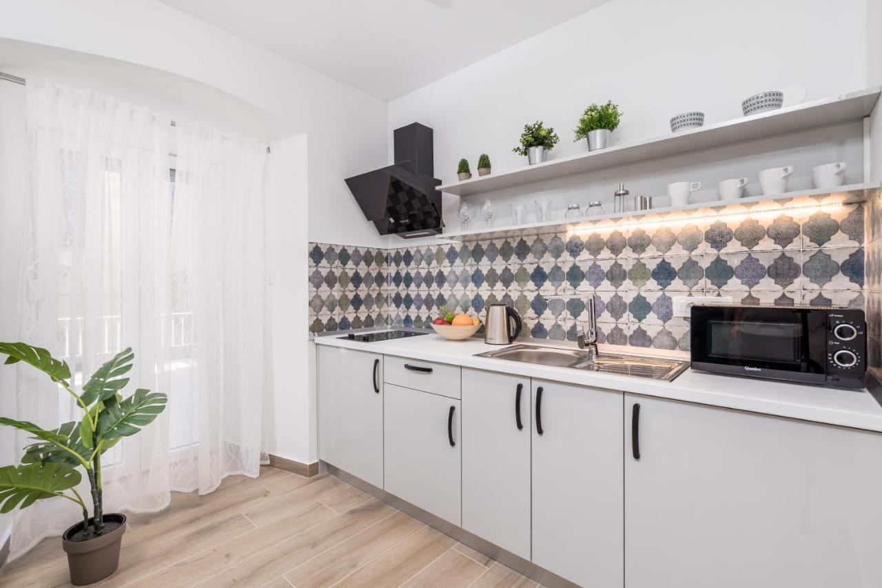 Srnec Apartments - Korzo Ριέκα Εξωτερικό φωτογραφία