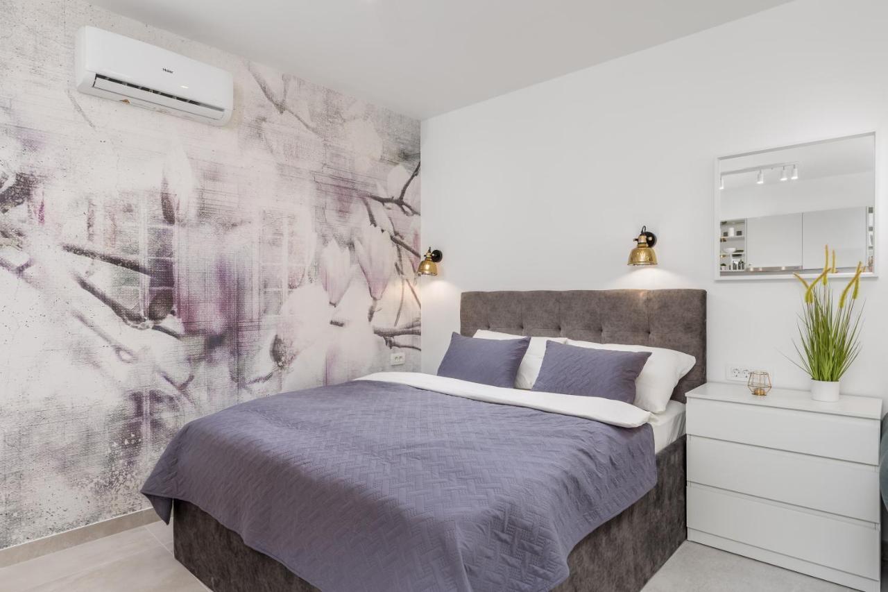 Srnec Apartments - Korzo Ριέκα Εξωτερικό φωτογραφία