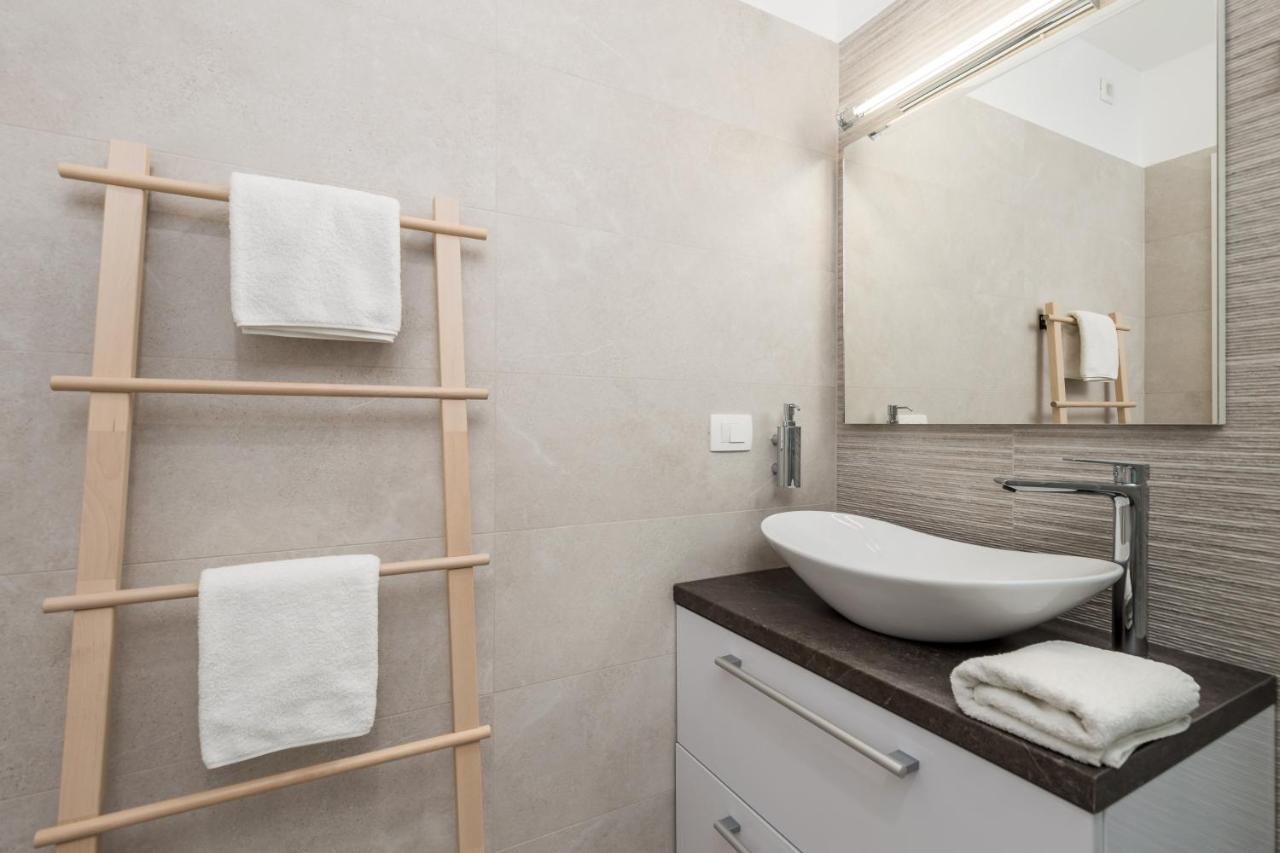 Srnec Apartments - Korzo Ριέκα Εξωτερικό φωτογραφία
