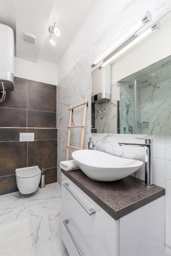 Srnec Apartments - Korzo Ριέκα Εξωτερικό φωτογραφία