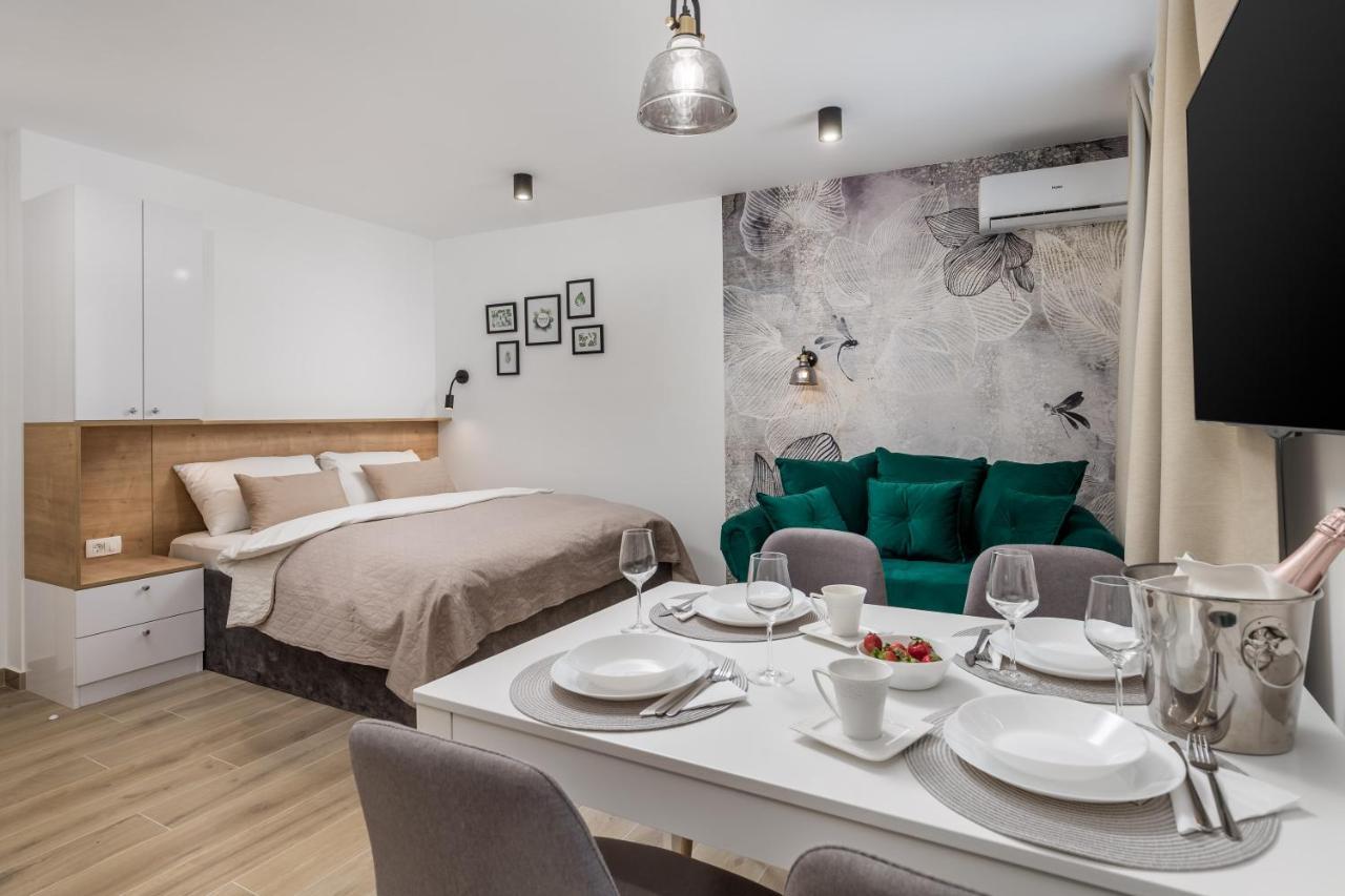 Srnec Apartments - Korzo Ριέκα Εξωτερικό φωτογραφία