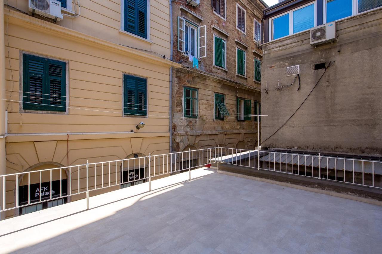 Srnec Apartments - Korzo Ριέκα Εξωτερικό φωτογραφία